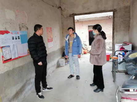 新蔡县棠村镇徐庄村加强走访排查 持续做好疫苗接种工作
